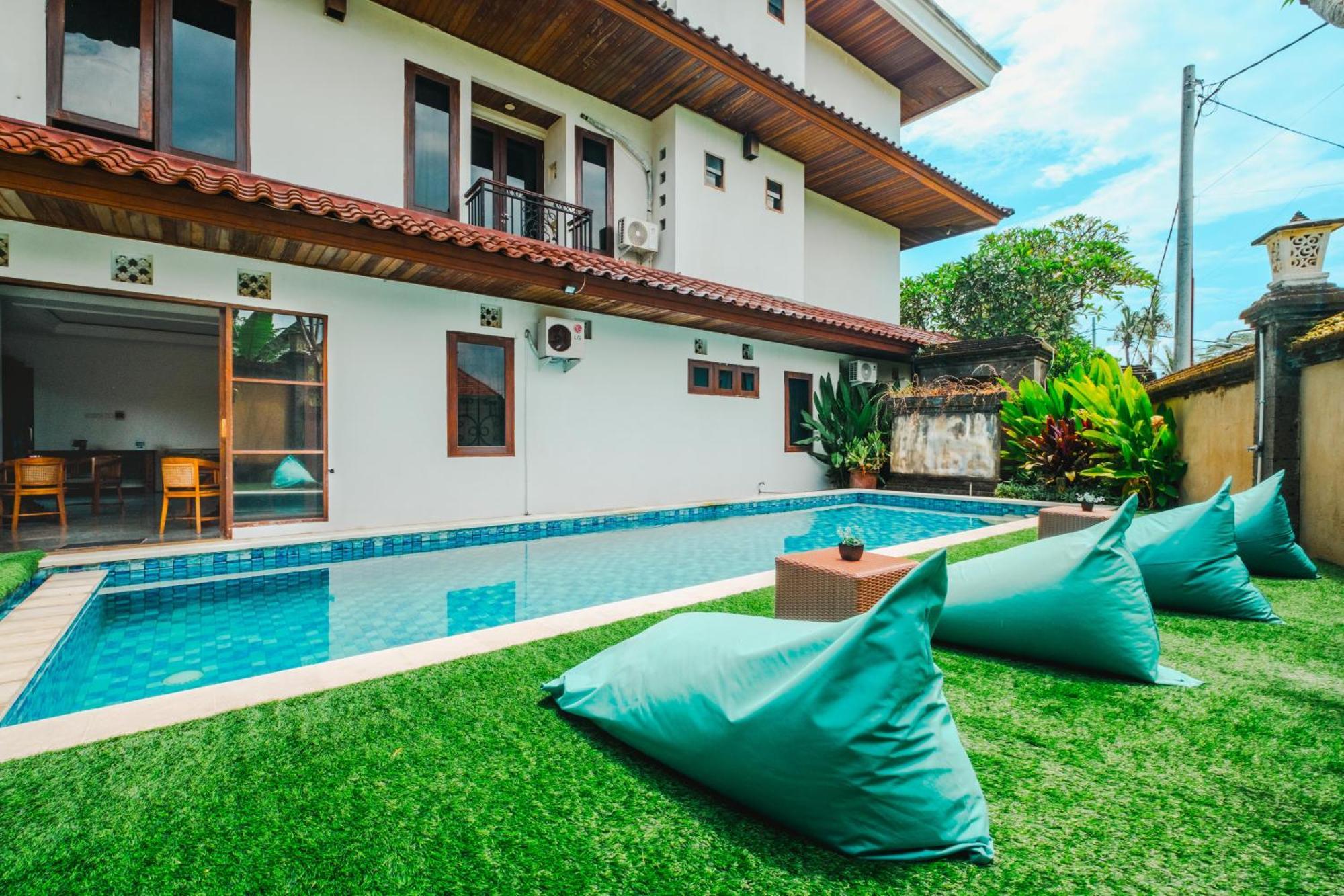 Starloka Saba Bali Hotel Blahbatu Екстер'єр фото